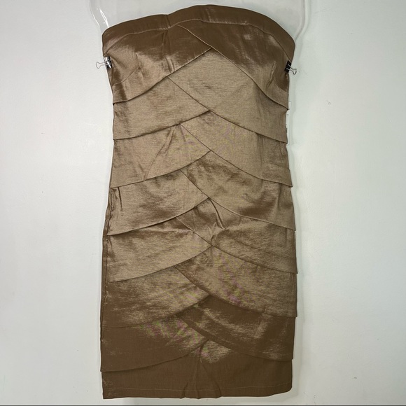 NEW Dynamite Strapless Tiered Bodycon Cocktail Mini Dress Metallic Brown Size 5 - Picture 8 of 8